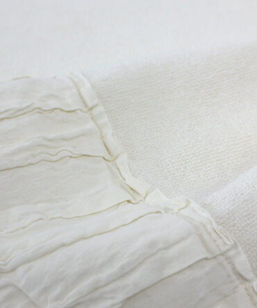 CONJUNTO TOALHAS COM PREGAS EM LINHO - BRANCO CREME