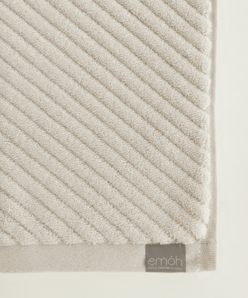 TAPETE DE BANHO DIAGONAL - BRANCO CREME