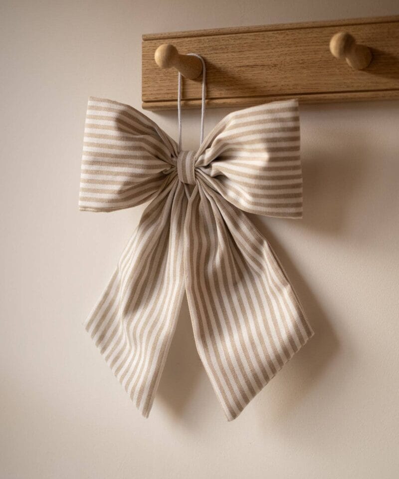 LAÇO DECORATIVO DE NATAL - Riscas Bege e Branco